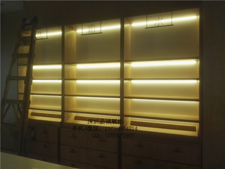 木質展示柜.jpg