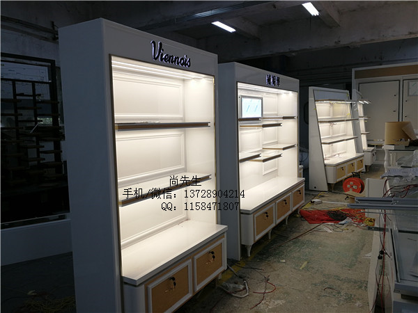 飾品展示柜制作.jpg