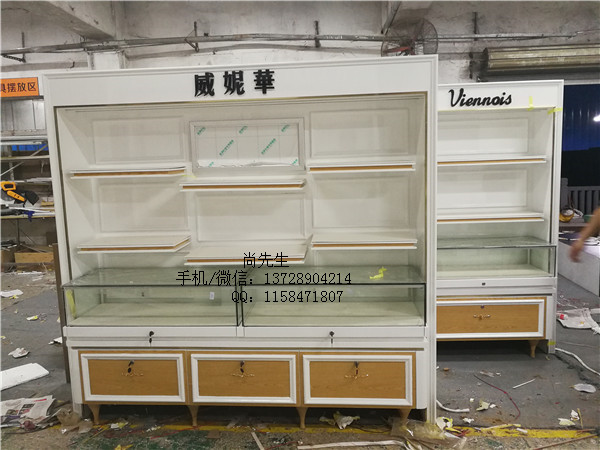 烤漆展示柜制作.jpg