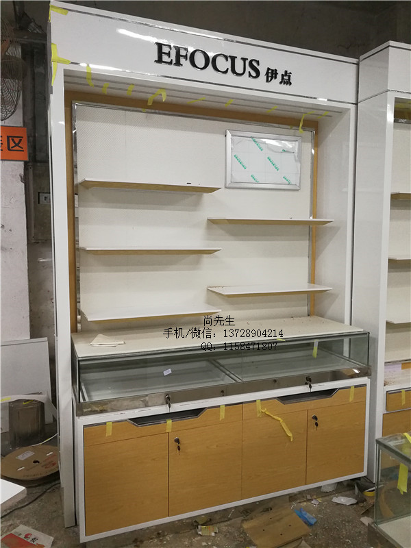 木質烤漆展柜圖片.jpg