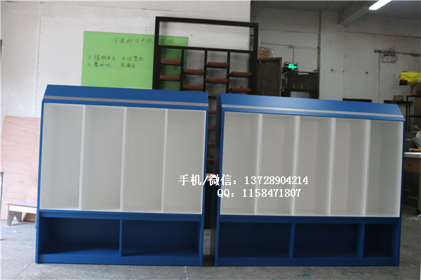 木質烤漆展示柜.jpg