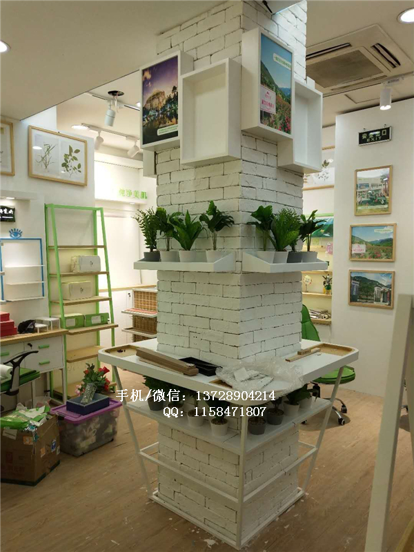 化妝品店烤漆展示柜.jpg