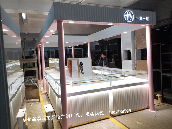 木制珠寶展柜.jpg