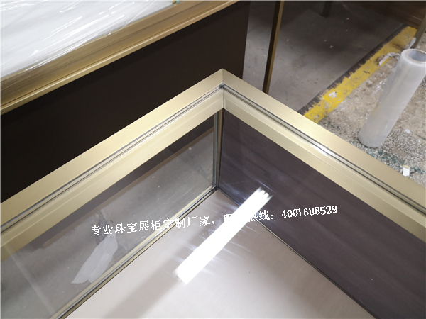 珠寶展柜制作細節.jpg