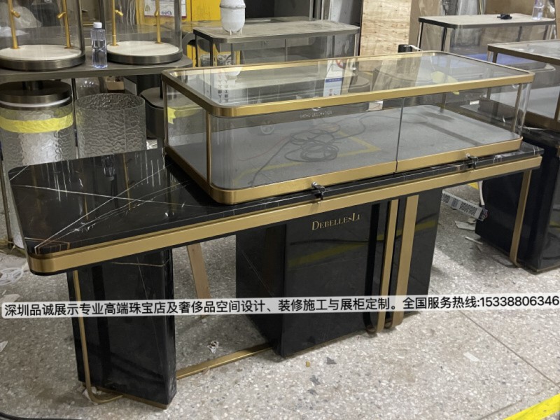上海別墅改造會所展柜設計